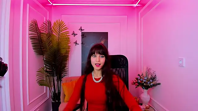 TiffanyYounge online show from 11/17/25, 07:41