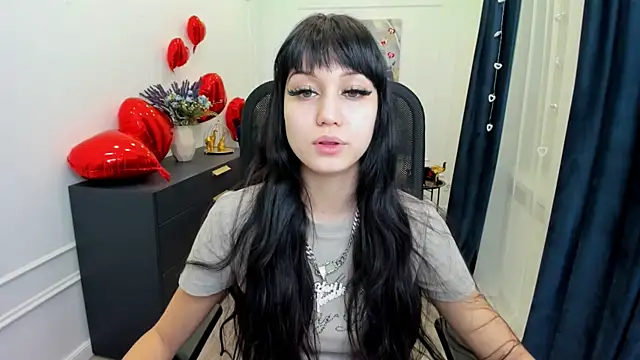 TiffanyYounge online show from 02/13/26, 12:12