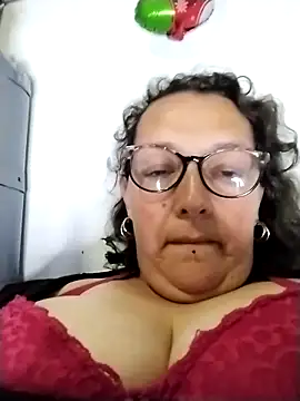 -saraqueen- online show from 11/13/25, 04:55