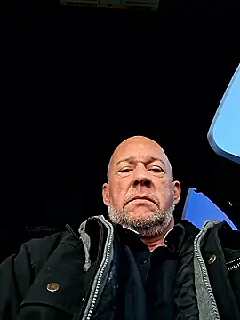 moonbeam37 online show from 12/15/25, 02:43