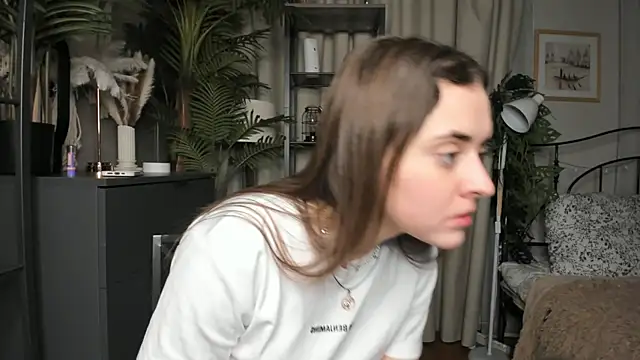 ThelmaJusto online show from 11/13/25, 03:55