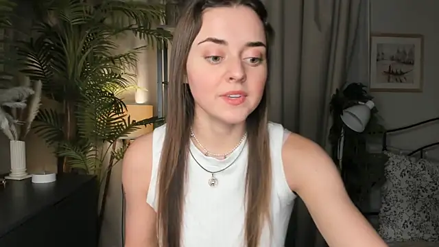 ThelmaJusto online show from 11/15/25, 02:13