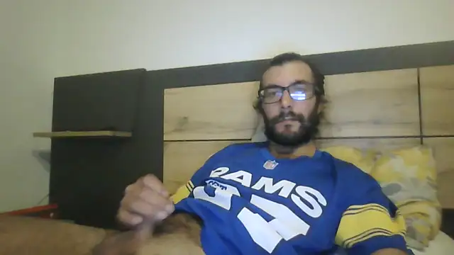 Snapshot of Arbneh69 chatting on 10/04/25, 05:44 Arbneh69 online show from 10/04/25, 05:44