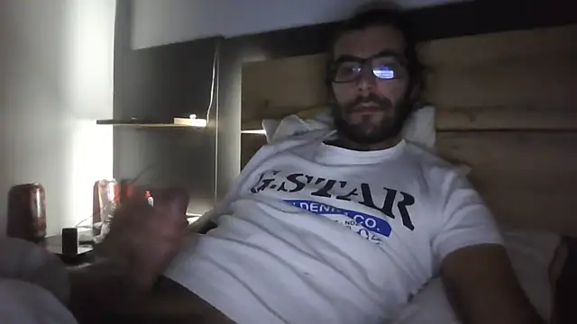 Snapshot of Arbneh69 chatting on 10/20/25, 10:10 Arbneh69 online show from 10/20/25, 10:10