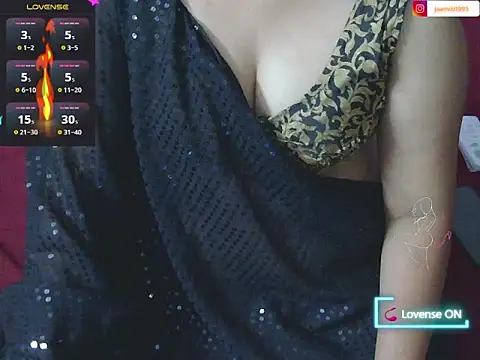 traditional Jaanvi online show from 04/28/26, 12:43