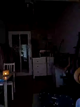 Snapshot of MissHazelnut chatting on 10/12/25, 03:00 MissHazelnut online show from 10/12/25, 03:00