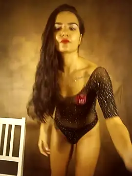 Snapshot of MissHazelnut chatting on 11/06/25, 05:25 MissHazelnut online show from 11/06/25, 05:25