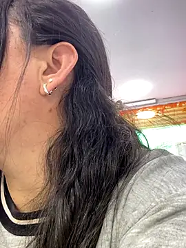 Stefany Bam online show from 12/05/25, 04:25