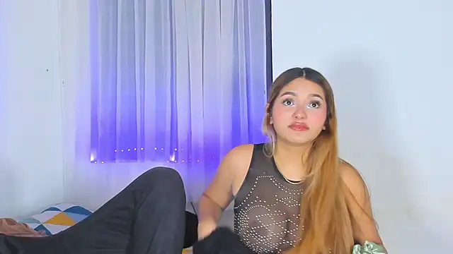 Snapshot of Sexy_Couple_Xx chatting on 10/23/25, 10:25 Sexy Couple Xx online show from 10/23/25, 10:25