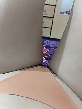 Snapshot of Mariana08andDiego chatting on 12/16/25, 02:38 Mariana08andDiego online show from 12/16/25, 02:38