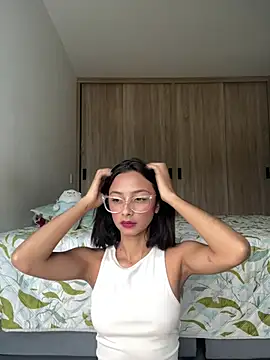lena martinn online show from 05/14/26, 10:38