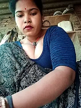 Snapshot of Rashilee_bhabhi chatting on 10/17/25, 02:15 Rashilee bhabhi online show from 10/17/25, 02:15