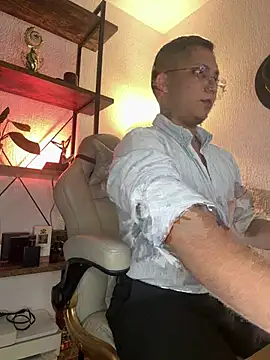 LiamColby  online show from 02/10/26, 03:43