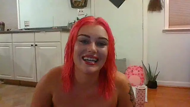 Snapshot of strawberryshortbabe chatting on 10/07/25, 03:14 strawberryshortbabe online show from 10/07/25, 03:14