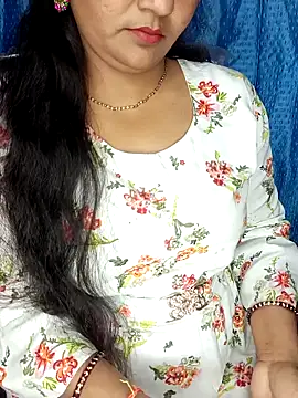 Rashmi 011 online show from 03/18/26, 09:45