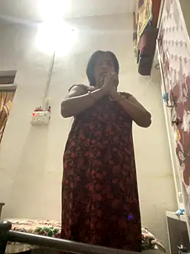 Snapshot of Sapnahot34 chatting on 11/16/25, 06:19 Sapnahot34 online show from 11/16/25, 06:19