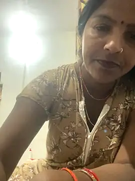 Snapshot of Sapnahot34 chatting on 11/26/25, 06:03 Sapnahot34 online show from 11/26/25, 06:03