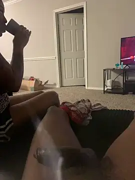 Snapshot of spadesxl chatting on 12/18/25, 05:35 spadesxl online show from 12/18/25, 05:35