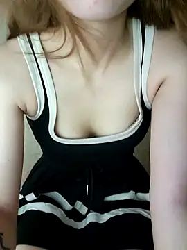 LylyCii6969 online show from 10/12/25, 04:00