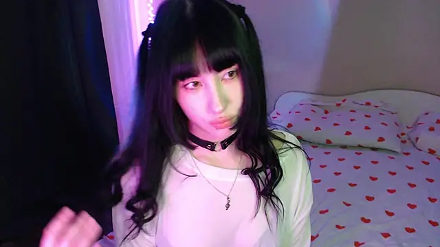 NaemiiBlush online show from 10/28/25, 03:21