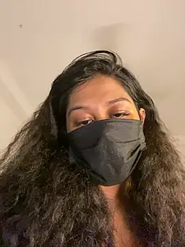 Monica  Bellucci   online show from 02/28/26, 10:49