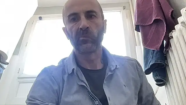 Snapshot of slave44nantes chatting on 10/13/25, 12:49 slave44nantes online show from 10/13/25, 12:49