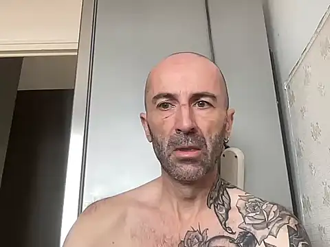 Snapshot of slave44nantes chatting on 12/02/25, 01:28 slave44nantes online show from 12/02/25, 01:28