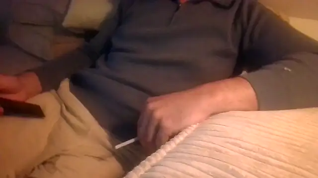 Snapshot of Alex_the_user chatting on 10/05/25, 06:50 Alex the user online show from 10/05/25, 06:50