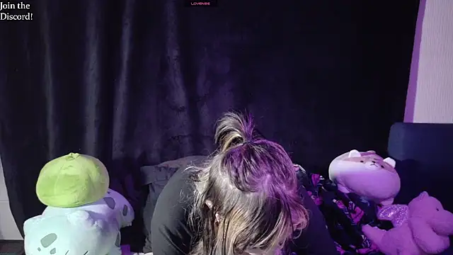 Snapshot of venusflytrapped chatting on 02/02/26, 04:17 venusflytrapped online show from 02/02/26, 04:17