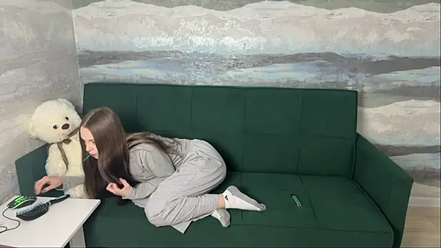 Snapshot of SunnySprinkle chatting on 10/16/25, 12:39 SunnySprinkle online show from 10/16/25, 12:39