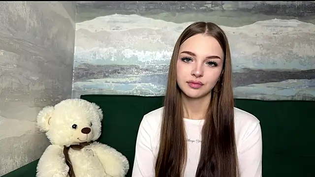 Snapshot of SunnySprinkle chatting on 11/12/25, 12:38 SunnySprinkle online show from 11/12/25, 12:38