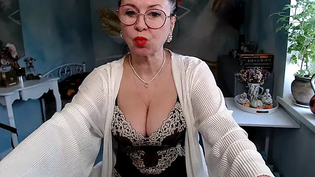 Arisa5000 online show from 10/21/25, 09:21