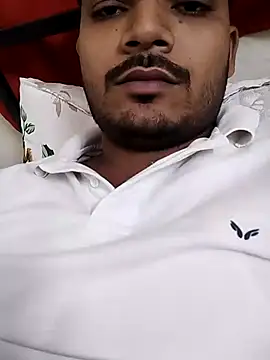 Snapshot of Lust_09_Subh chatting on 10/30/25, 12:39 Lust 09 Subh online show from 10/30/25, 12:39