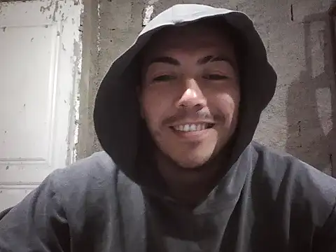 Snapshot of Lucius-08 chatting on 10/05/25, 10:51 Lucius-08 online show from 10/05/25, 10:51