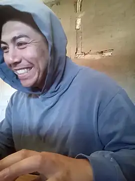 Snapshot of Lucius-08 chatting on 10/12/25, 02:49 Lucius-08 online show from 10/12/25, 02:49