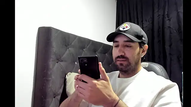 coolfriki online show from 11/27/25, 11:40