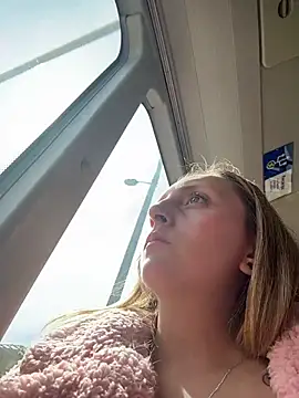 Mia dca online show from 12/03/25, 06:50