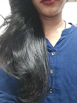 Snapshot of anjali2351 chatting on 07/11/26, 05:26 anjali2351 online show from 07/11/26, 05:26