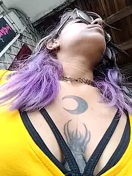 Abby 2-1 online show from 12/02/25, 08:37