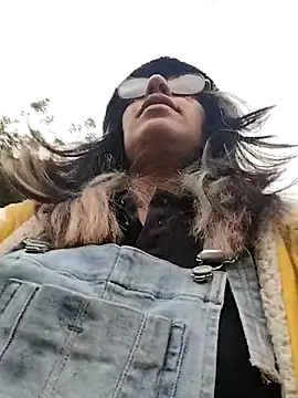 Abby 2-1 online show from 12/16/25, 09:42