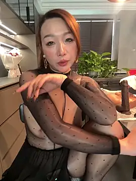 Snapshot of ssaimi chatting on 06/13/26, 04:32 ssaimi online show from 06/13/26, 04:32