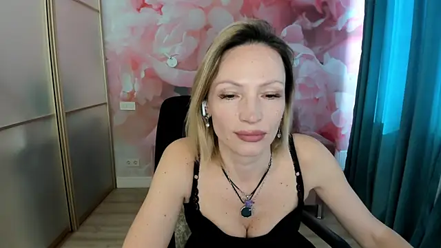 AlinaMoor online show from 03/28/26, 07:30