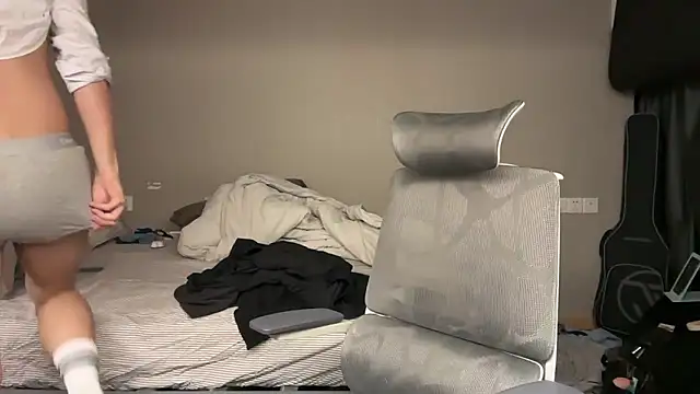 Snapshot of iambennet chatting on 01/18/26, 11:36 iambennet online show from 01/18/26, 11:36