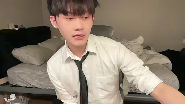 Snapshot of iambennet chatting on 02/07/26, 03:05 iambennet online show from 02/07/26, 03:05