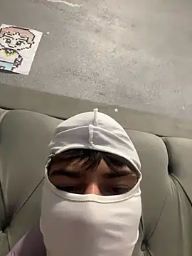 lain213 online show from 10/24/25, 08:38