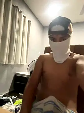 lain213 online show from 10/30/25, 06:26