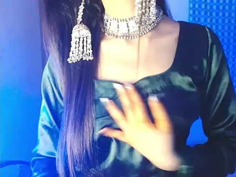 Snapshot of Roiseeee chatting on 02/15/26, 07:51 Roiseeee online show from 02/15/26, 07:51