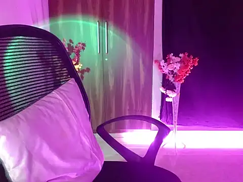 Roiseeee online show from 04/10/26, 05:12