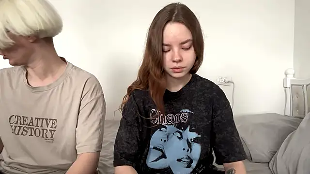 EhtelBiondi online show from 02/11/26, 08:08