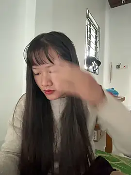 TrangNemo online show from 11/27/25, 01:18